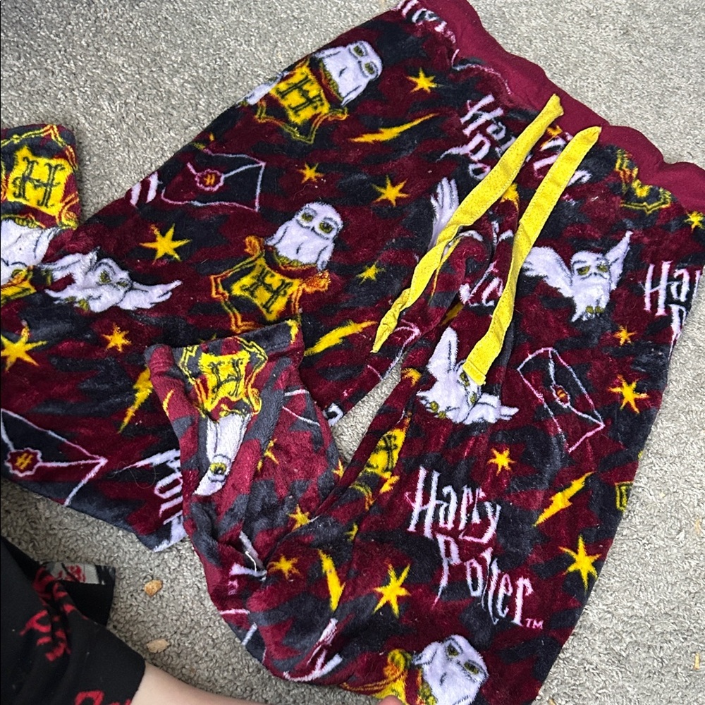 Warner Bros. Harry Potter Women’s Pajama Bottoms - Red and Yellow